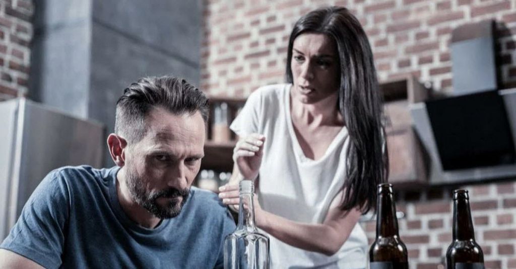 Алкоголь разрушает семью: жизнь с зависимым человеком