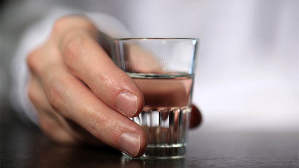 Можно ли употреблять алкоголь после лечения от алкоголизма?